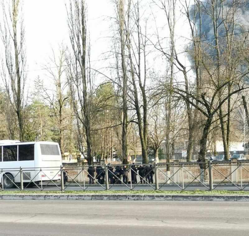 Манхва странный семпай в соседнем кресле